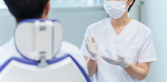 定期検診を受ける患者